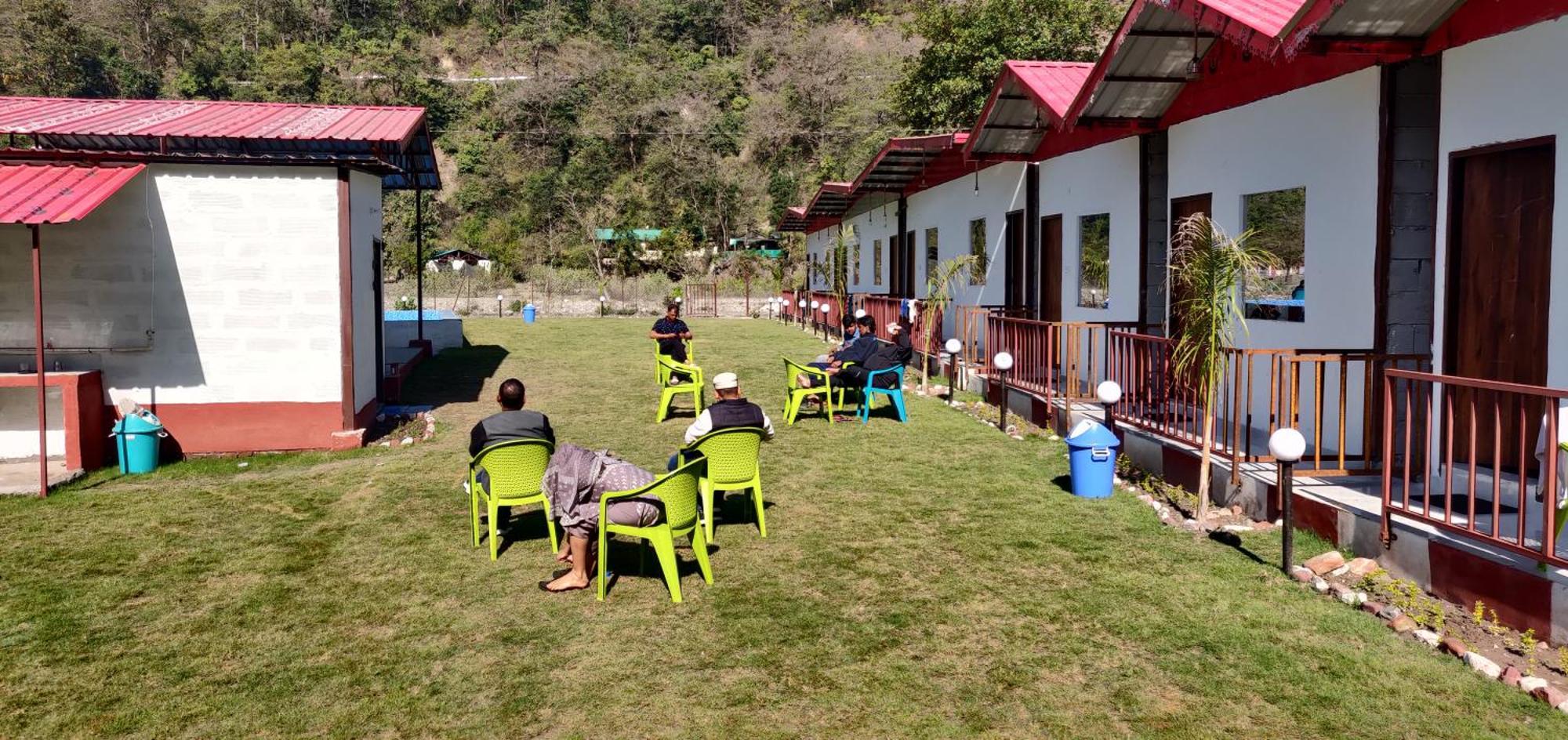 The Waterfront Resort Rishīkesh Extérieur photo