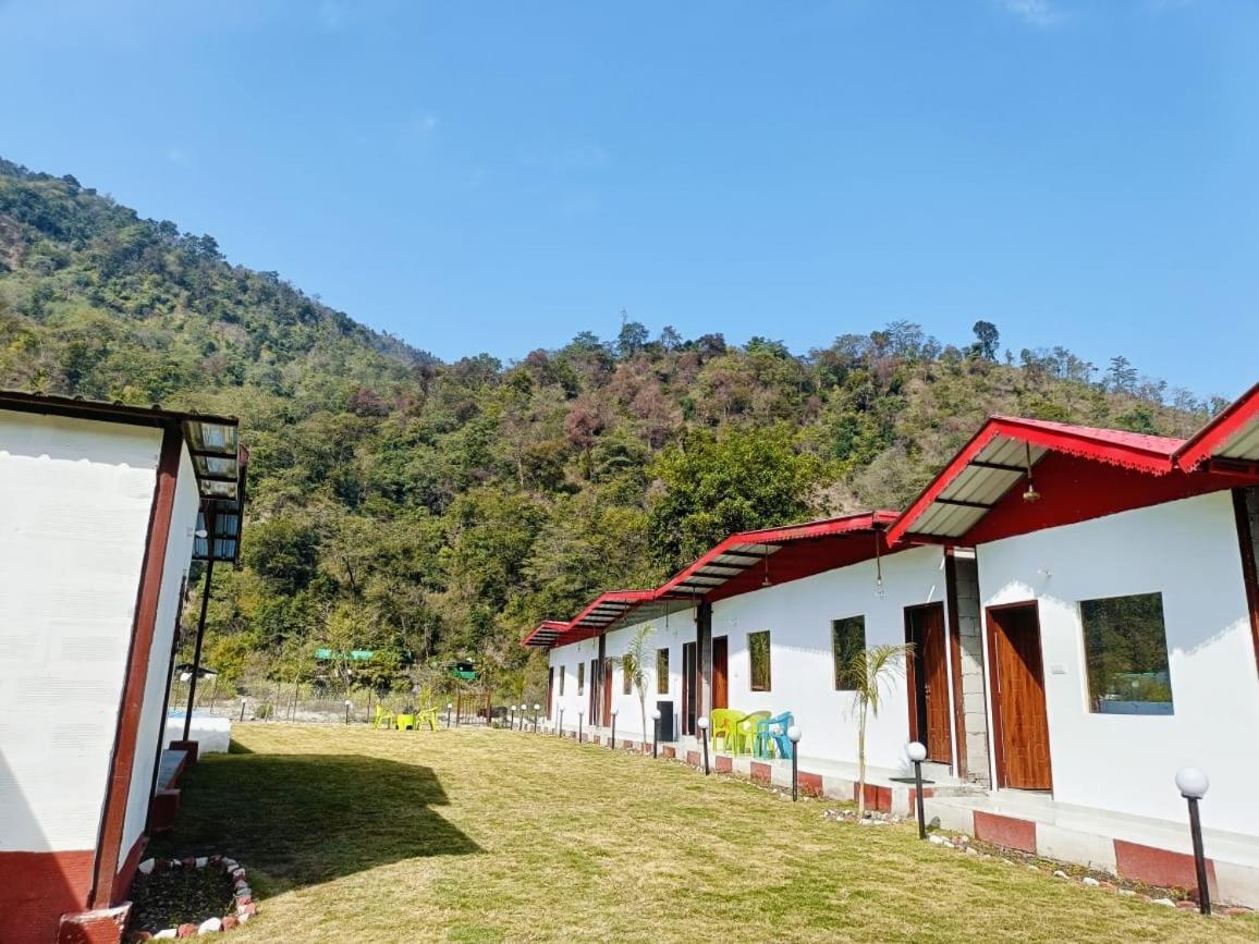 The Waterfront Resort Rishīkesh Extérieur photo